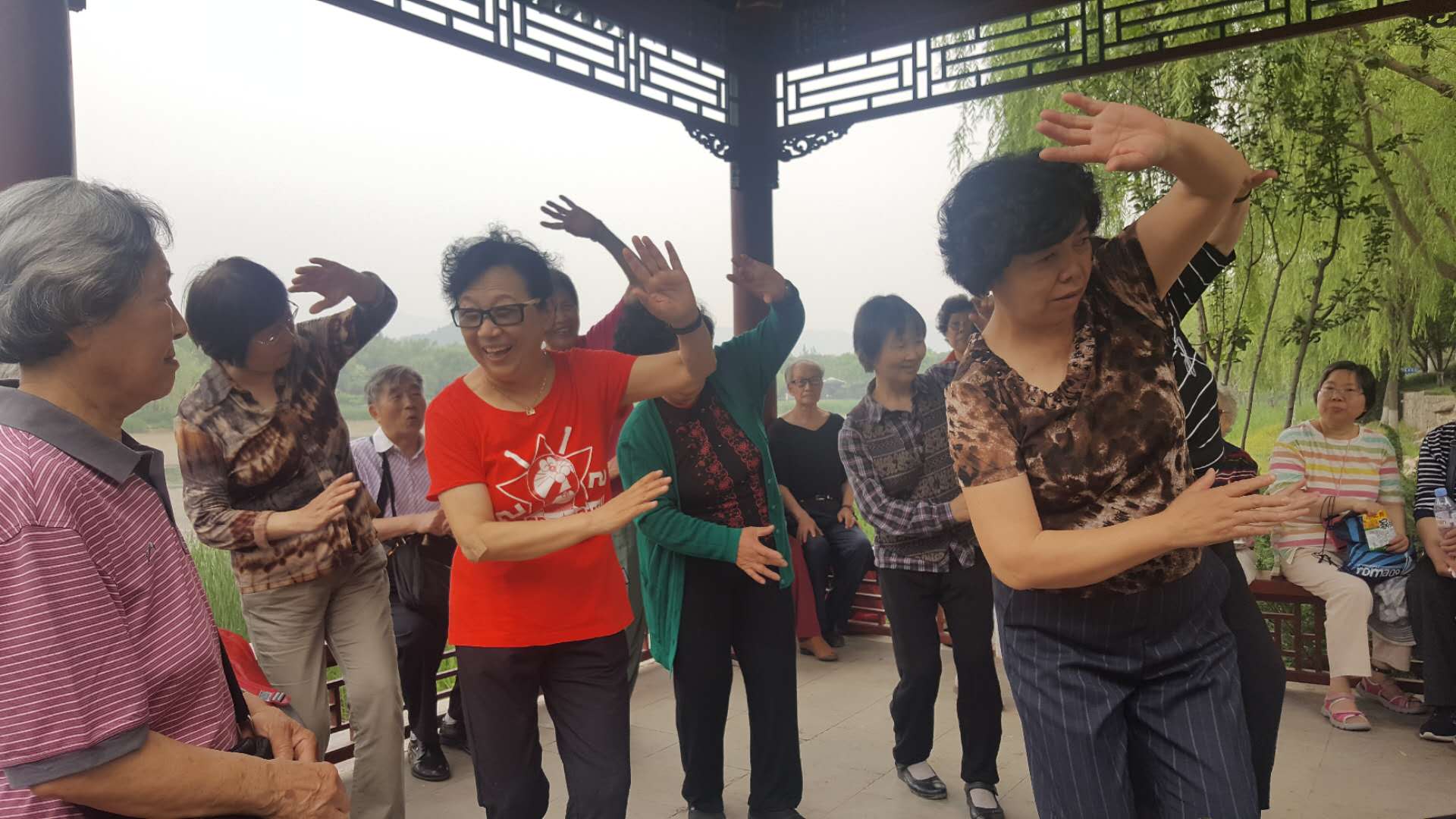 港澳六宝大典