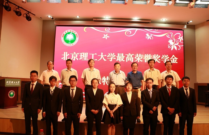 港澳六宝大典