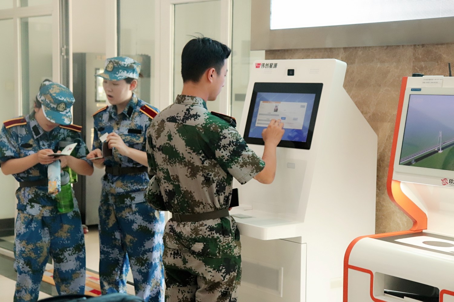 港澳六宝大典