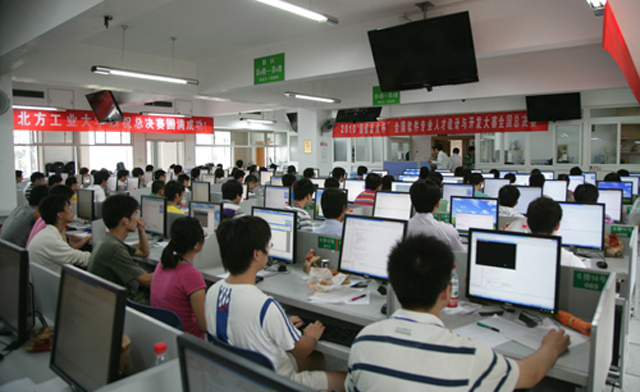 港澳六宝大典