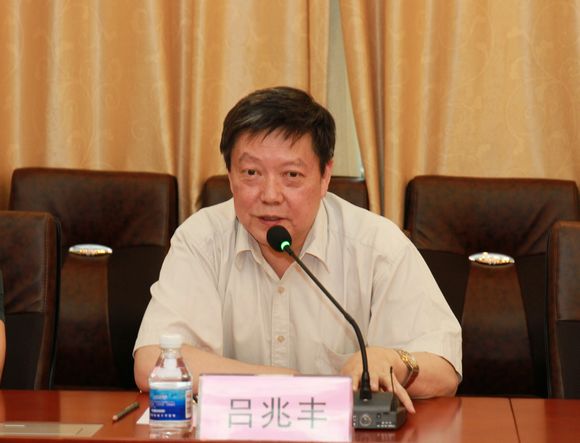 港澳六宝大典