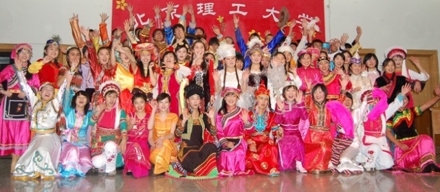 港澳六宝大典