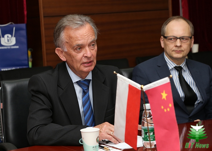 港澳六宝大典