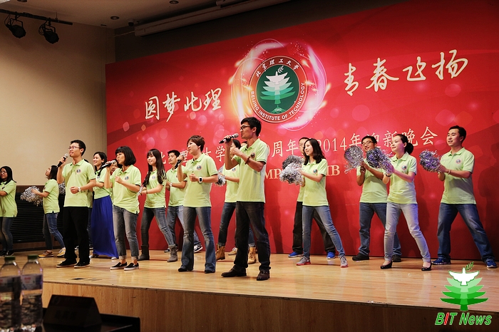 港澳六宝大典