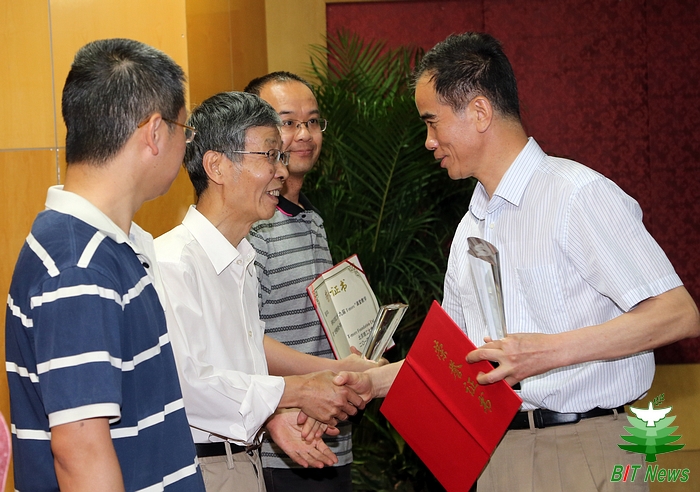 港澳六宝大典