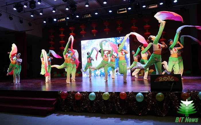 港澳六宝大典