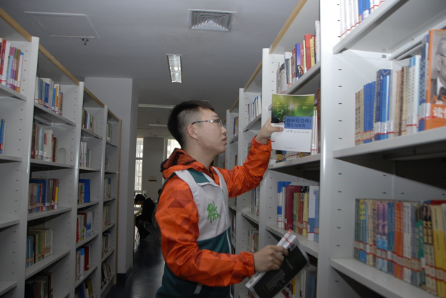 港澳六宝大典