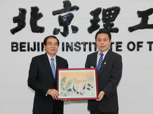 港澳六宝大典