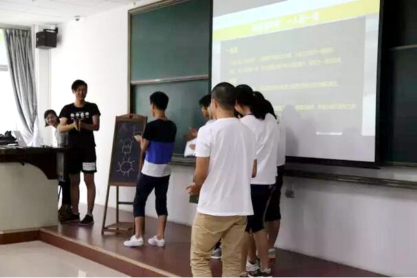 港澳六宝大典