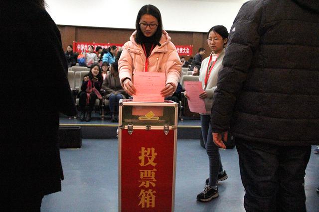 港澳六宝大典