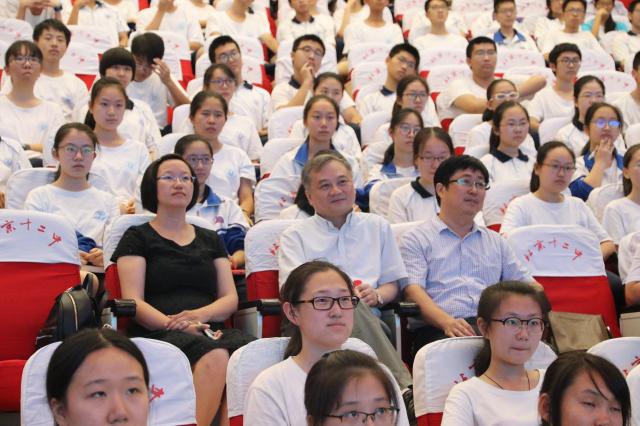 港澳六宝大典