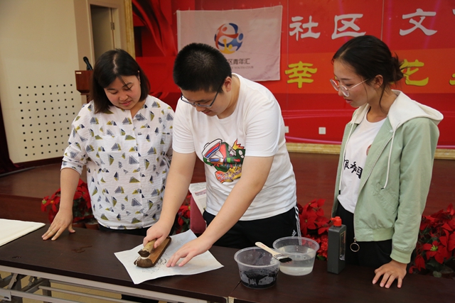 港澳六宝大典