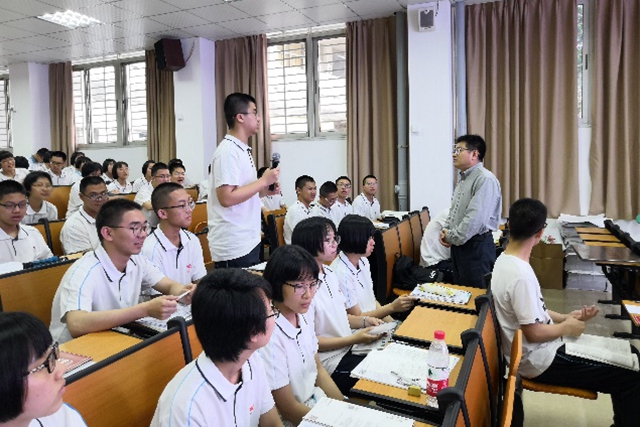 港澳六宝大典