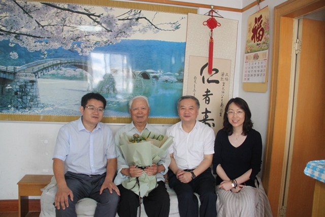 港澳六宝大典