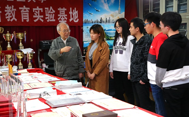 港澳六宝大典