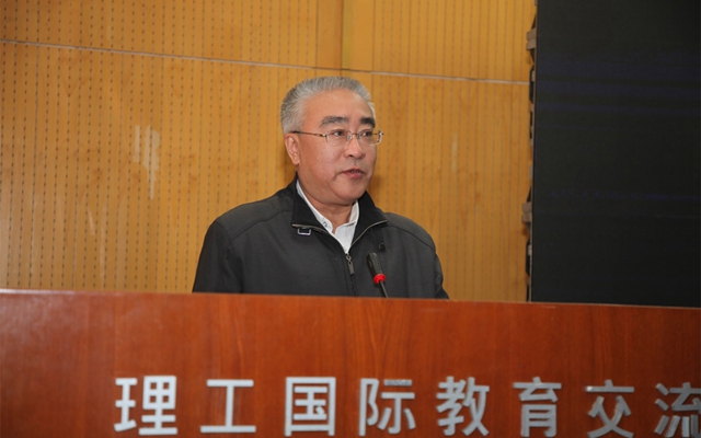 港澳六宝大典