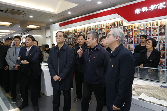 港澳六宝大典