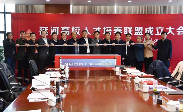 港澳六宝大典