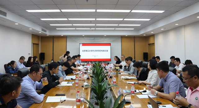 港澳六宝大典