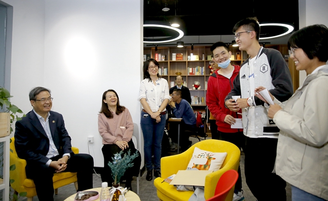 港澳六宝大典