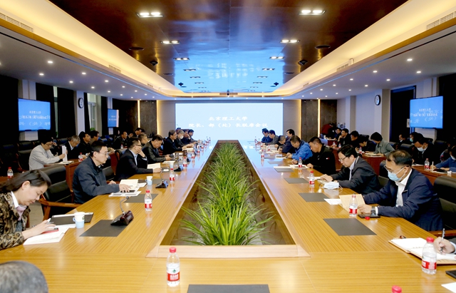 港澳六宝大典